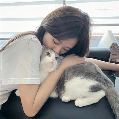 女导与强盗